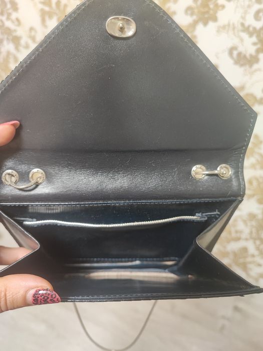 Продам сумочку черную