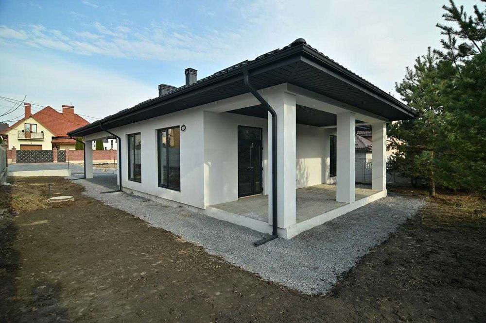 Продаж будинку з ділянкою на 10 сот 123 кв. м, на вул. Пересопницька