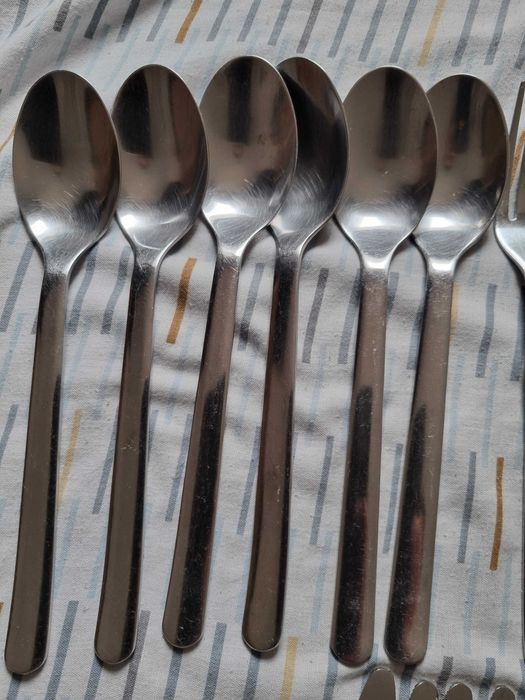 Faqueiro, 24 peças,SEMI NOVO aço inoxidável