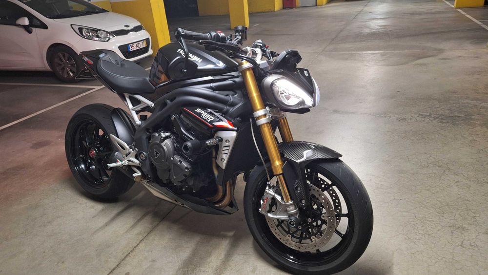 Triumph Speed Triple  1200 rs