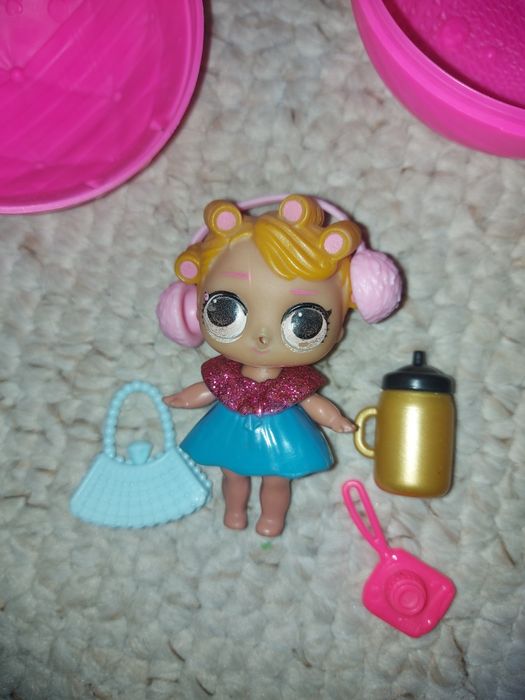 Великий набір LOL Surprise у шарах:2 ляльки, 4 шари, 44 предмети.Лот1