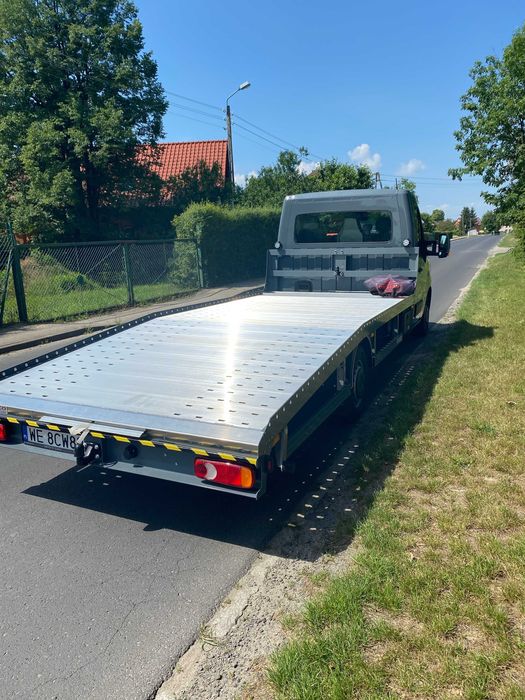 Wynajem auto-lawety NOWY RENAULT MASTER