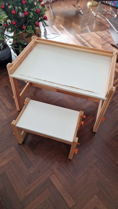 Mesa de criança ajustável, banco e 3 caixas IKEA