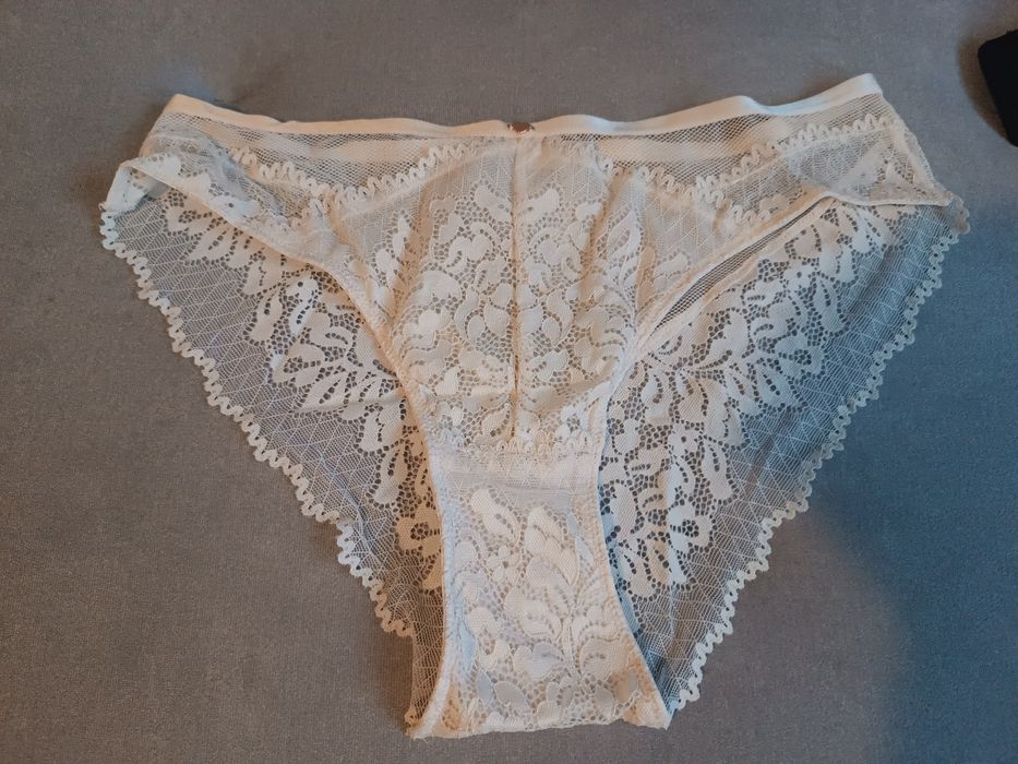 Komplet Biustonosz plus majtki esotiq r.70F , L