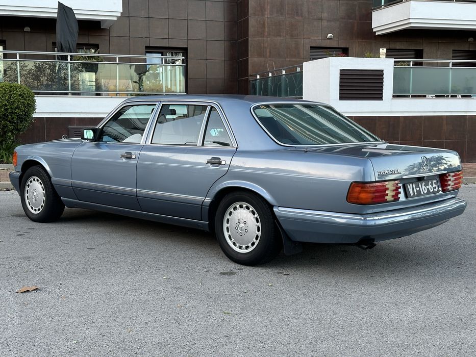 Mercedes Benz 560 SEL