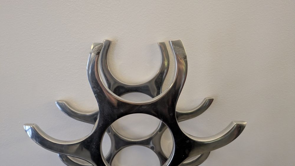 Stojak na wino Michael Noll, 27 butelek