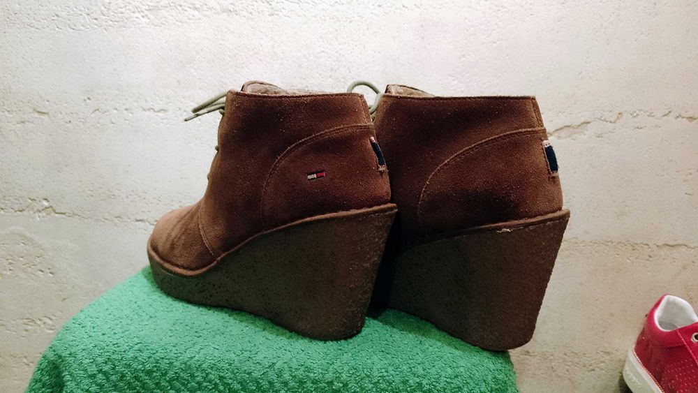 Ocieplane botki TOMMY HILFIGER GILL 1 r.40 skóra stan bardzo dobry