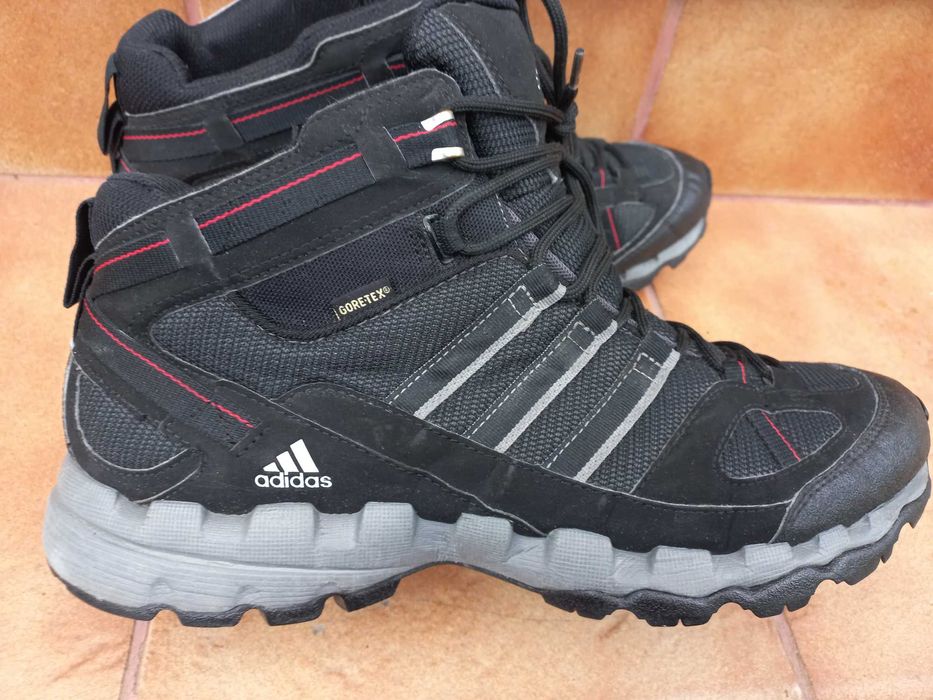 Черевики Adidas gore tex р.44⅔