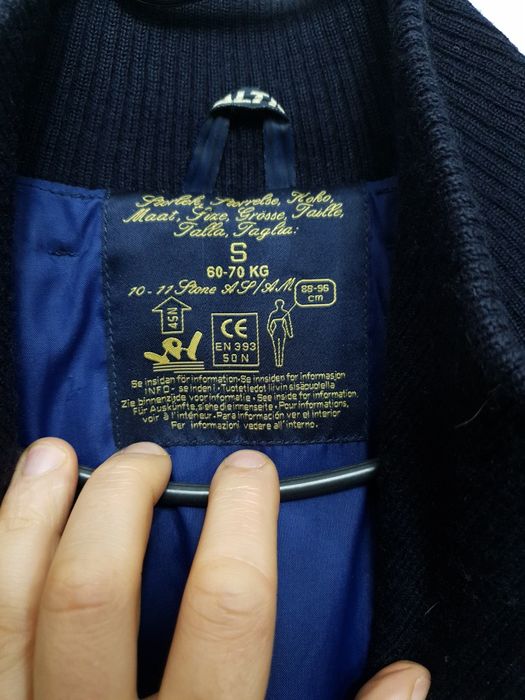 Sweter z wbudwanym kapokiem kamizelką ratunkową Baltic S 60-70kg 50N