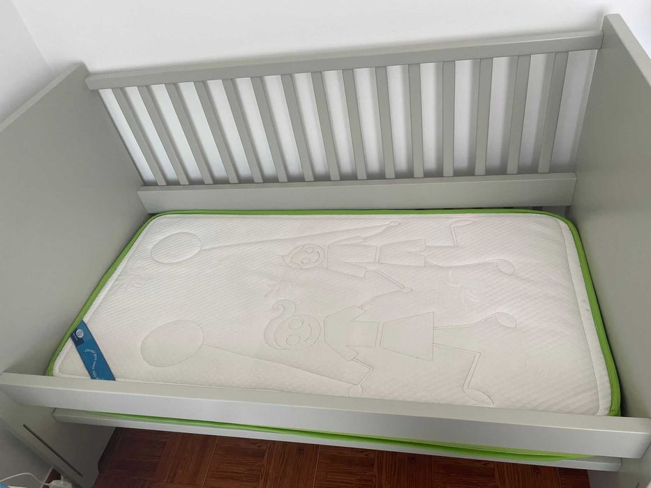 Cama de grades c/ colchão 70x140