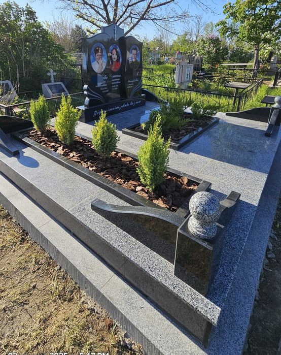 Пам'ятники від виробника ЕЛІБРА