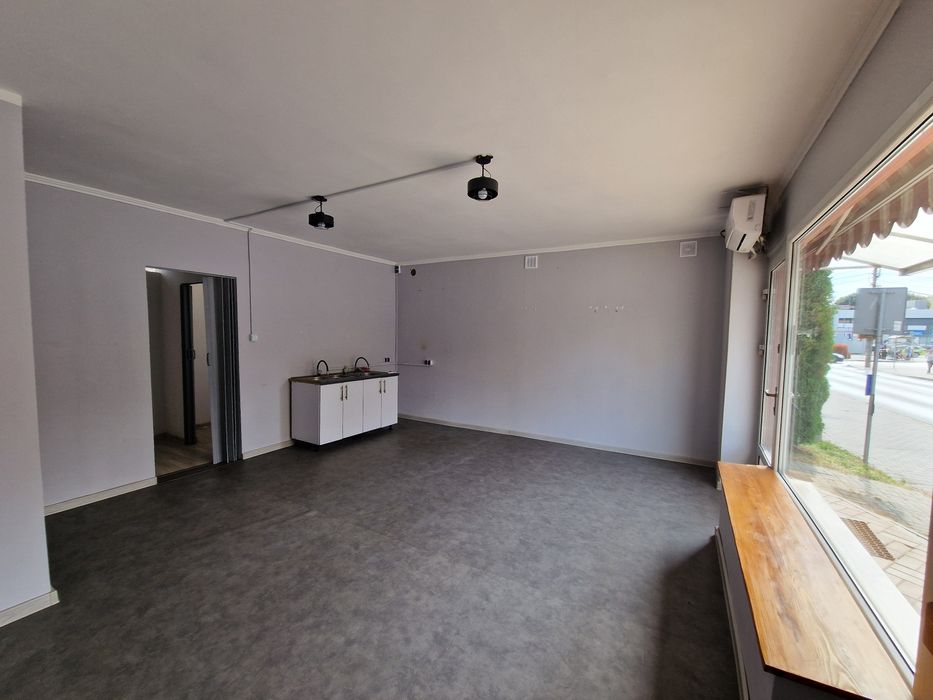 Do wynajęcia lokal handlowo-usługowy 40 m²