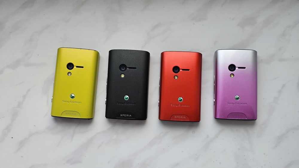 Sony Ericsson Xperia X10 mini. 4.sztuki.