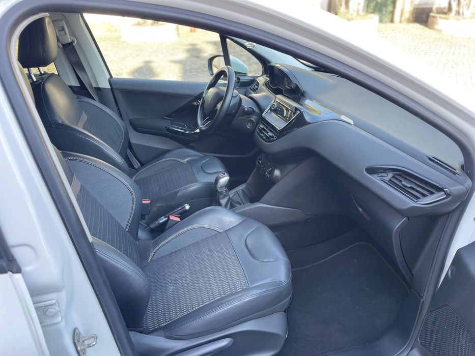 peugeot 208 1.4 hdi