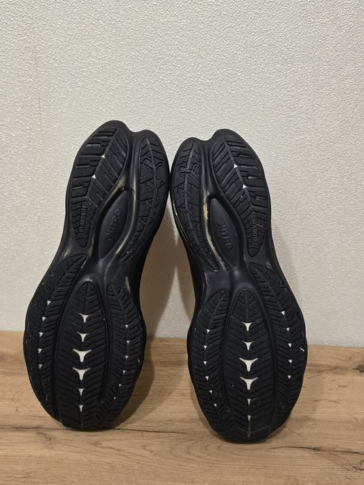 Кросівки  puma Velocity Nitro