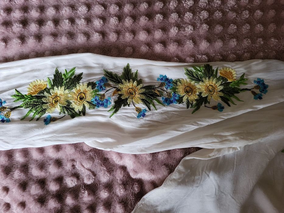 Бавовняна вишиванка ручної роботи