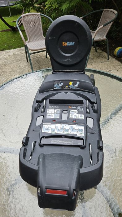 Fotelik BeSafe Izi Modular 9-18 kg z bazą +  lusterko