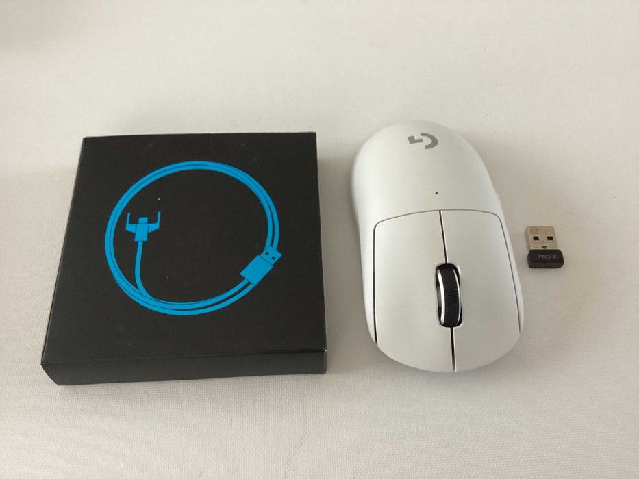 Logitech PRO X Superlight myszka