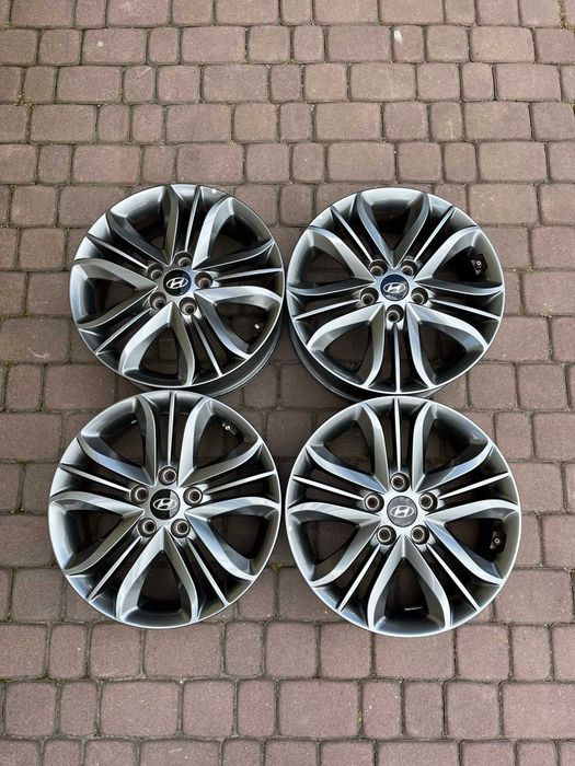 Oryginalne alufelgi Hyundai 5x114,3 17 cali CZUJNIKI Tucson IX35 Antracyt