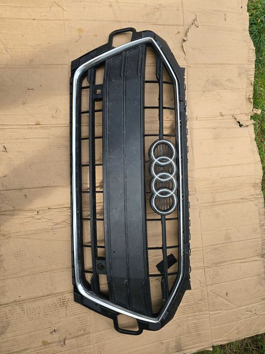 grill Audi A4 B9 lift 8W0