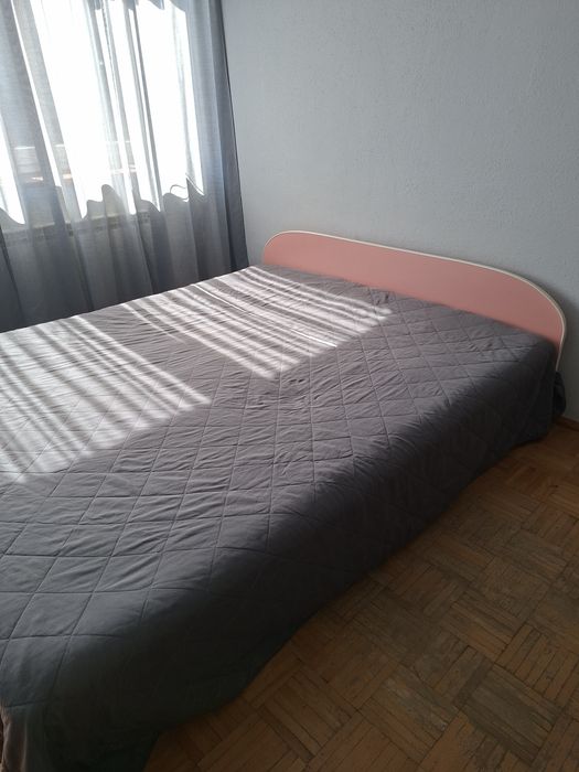 Łóżko 160×200 na sprężynach, otwierany tapczan