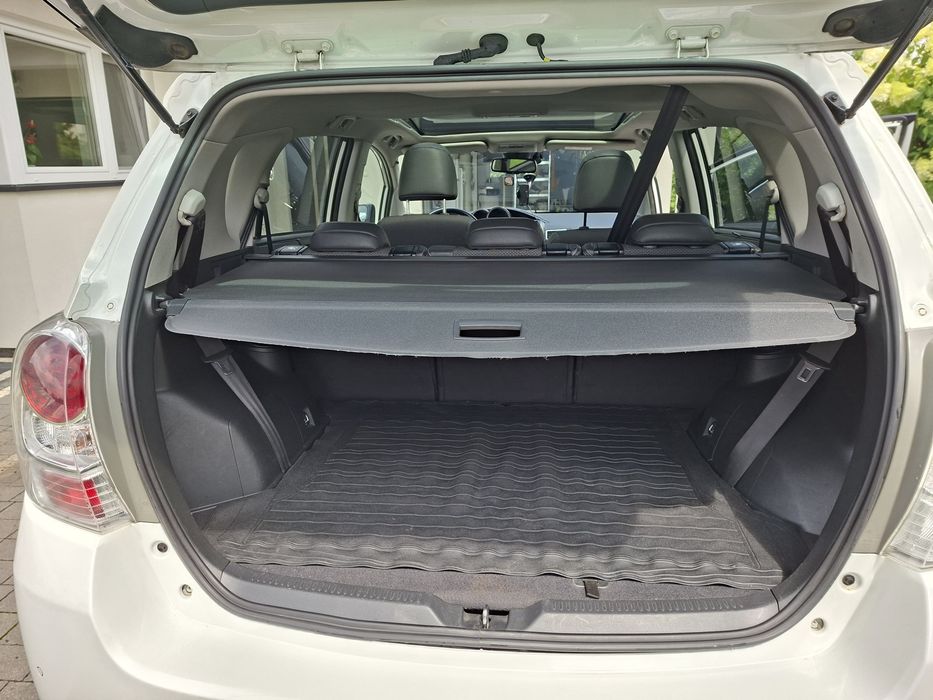 Toyota verso 2015 r