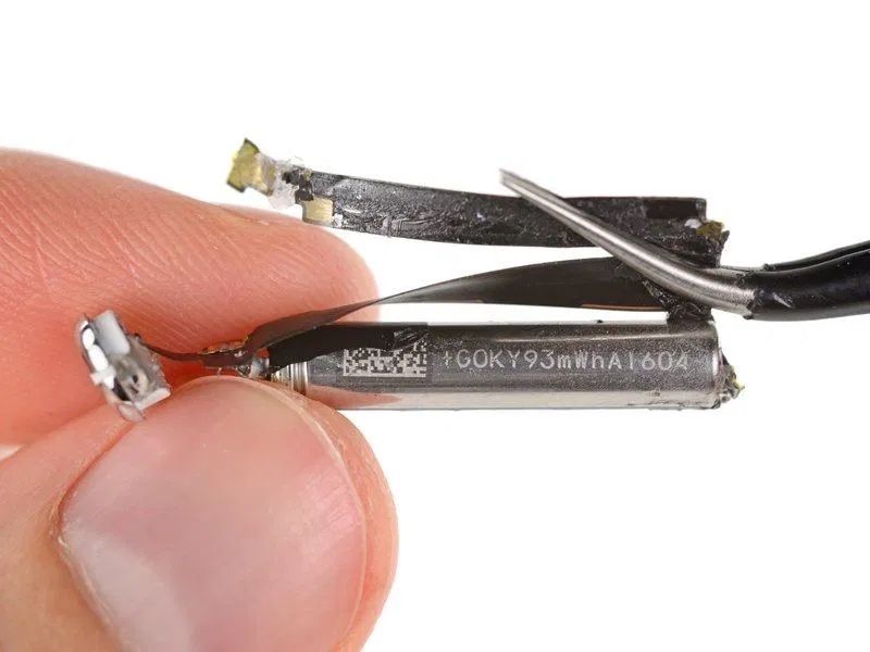 Airpods 1, 2 ремонт и замена аккумулятора