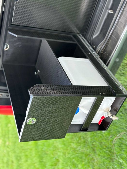 Zabudowa turystyczna CAMPERBOX na zamówienie BUS SUV VAN