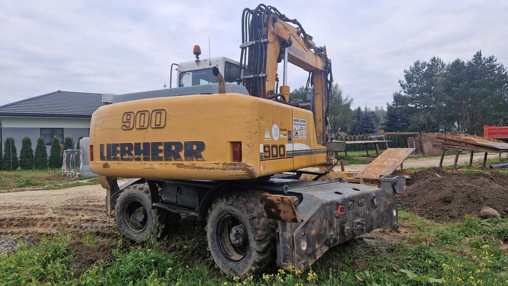 Koparka kołowa Liebherr A900C 2005, Podpory, Centralne smarowanie VAT