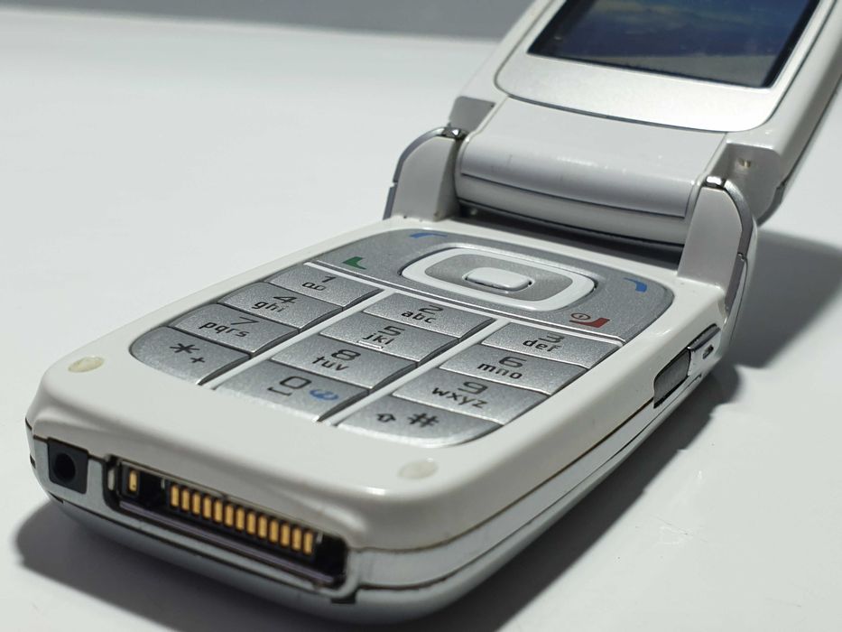 Телефон Nokia 6101: 2 800 грн. - Смартфоны / мобильные телефоны