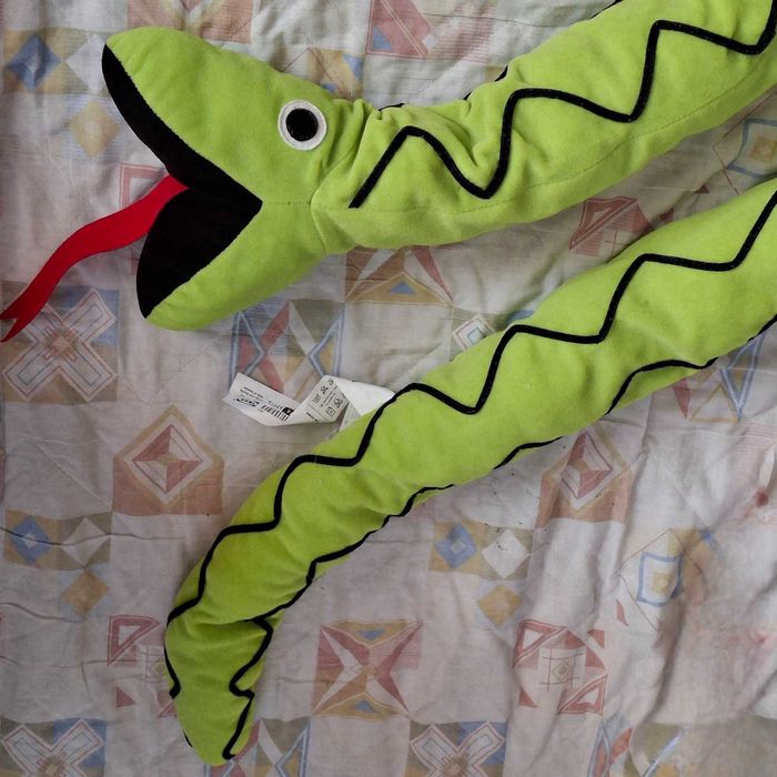 Велика змія ІКЕА