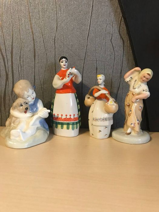 Продам фарфоровые статуэтки СССР