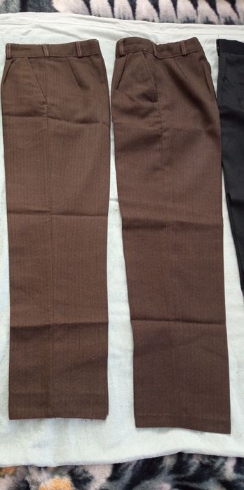 Продам Школьные брюки