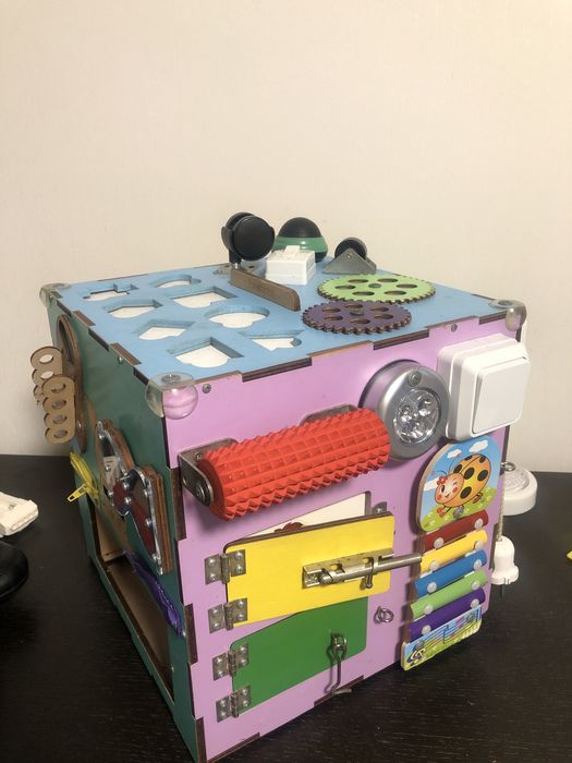 Бізі кубик  30*30