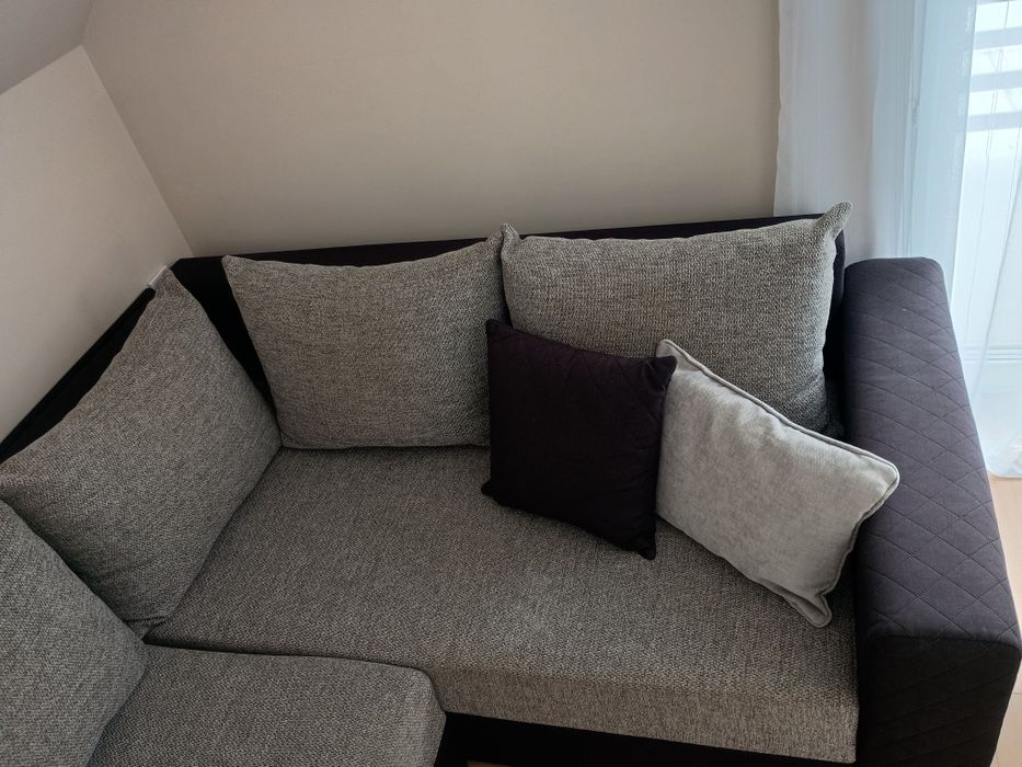 Narożnik z funkcją spania