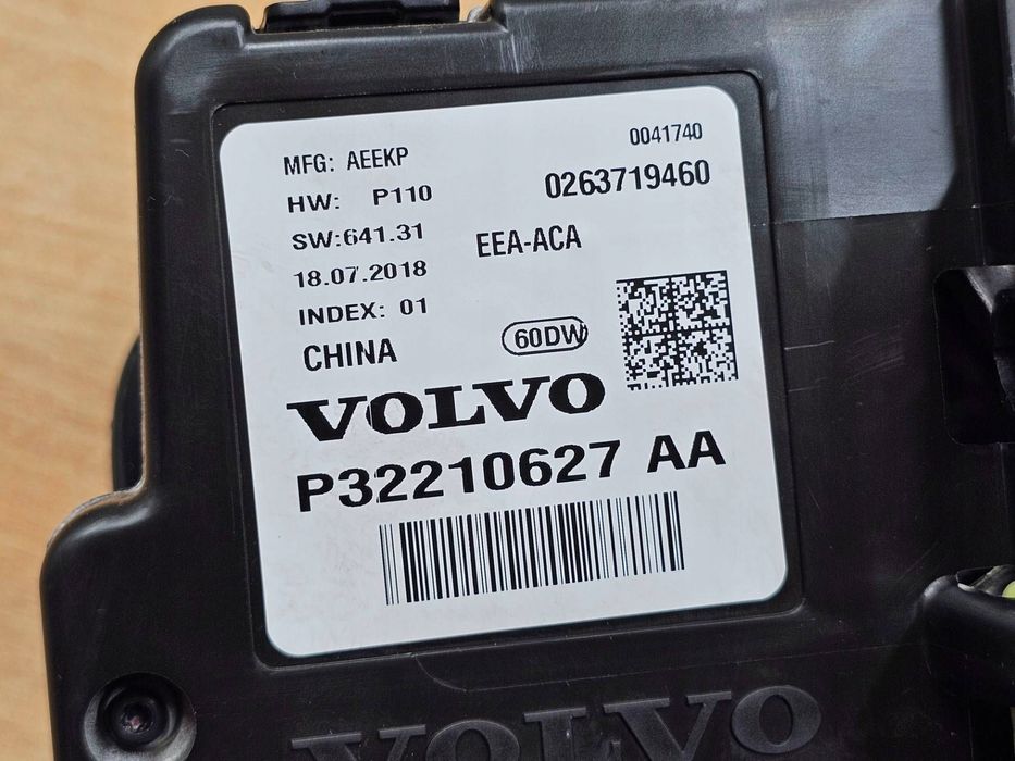 licznik zegary volvo s60 v60 xc60 xc90 s90 v90 32210627 2017+ stan bdb