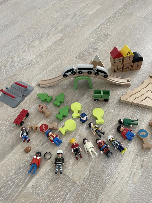 Величезна дерев’яна залізниця IKEA
