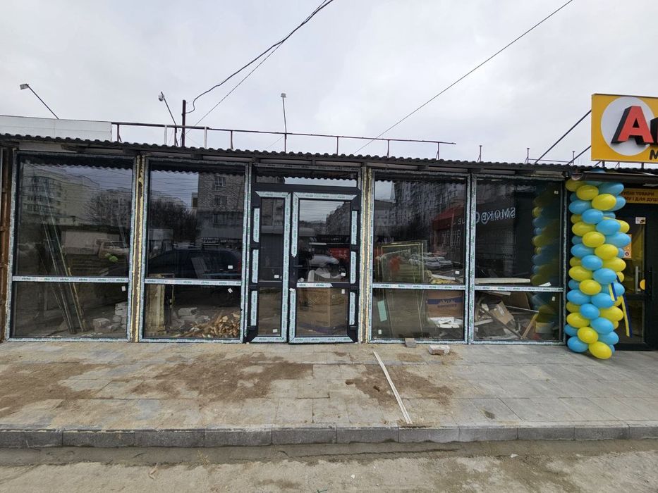 Аренда фасадного нового  помещения на Северном 67м 65000грн
