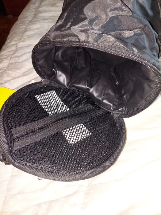 Porta cds novo com etiqueta Totto