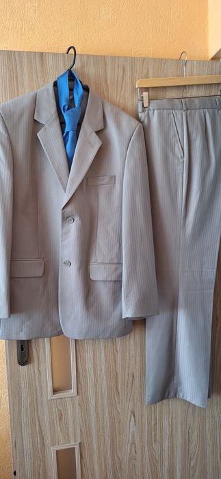 Garnitur męski 52L +krawat
