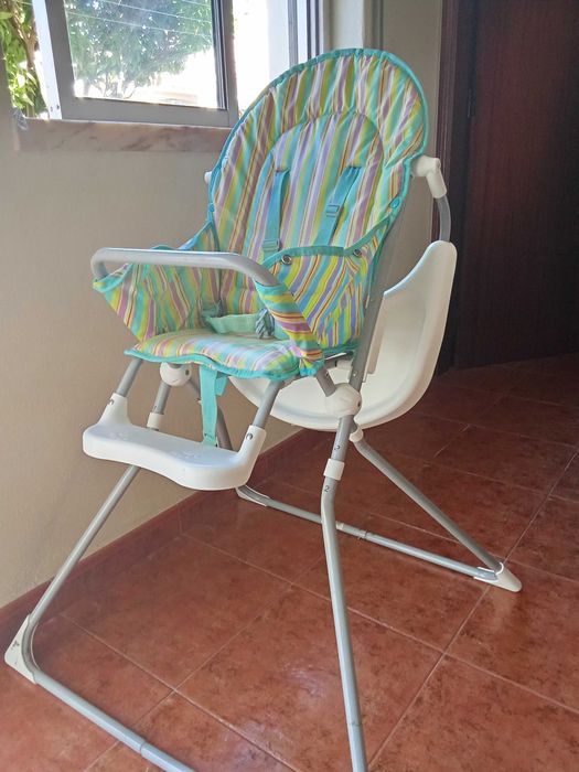 Cadeira de refeição para bebé