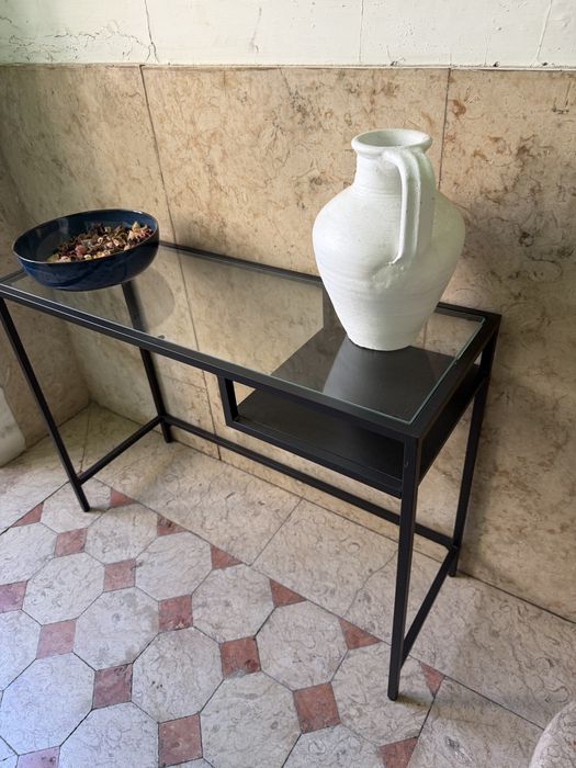 Mesa Vittsjö + Decoração