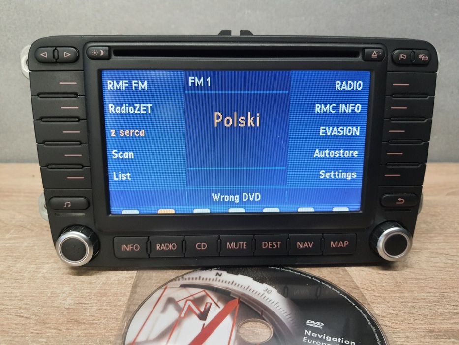 Radio samochodowe Volkswagen VW DVD Navigation 2din / Touran Passat b6 Golf 5 Caddy Passat b6 Golf plus Czarne zadbane