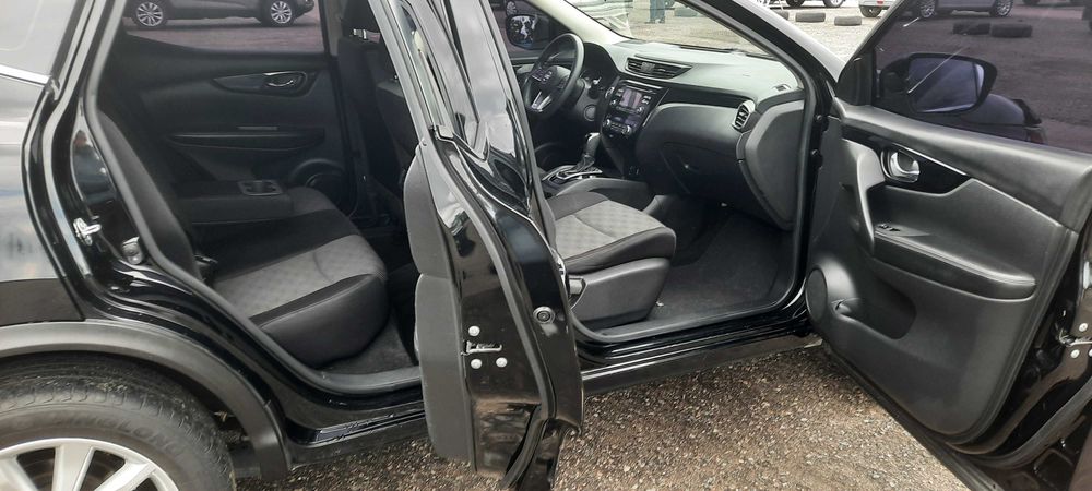Продам нещодавно пригнаний з США NISSAN Rogue Sport у комплектації SV