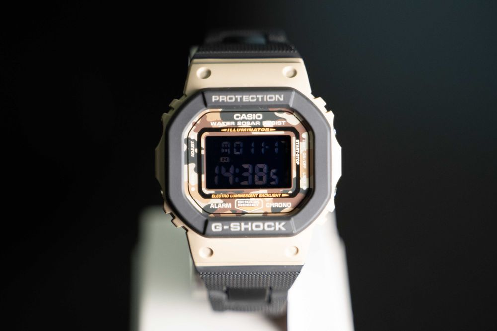Casio G-Shock DW-5610SUS Khaki Camouflage, stan idealny