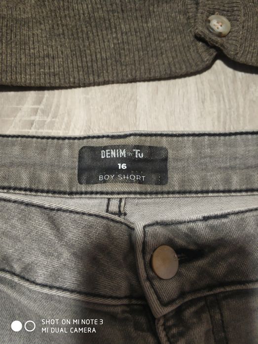 Чоловічий одяг     .