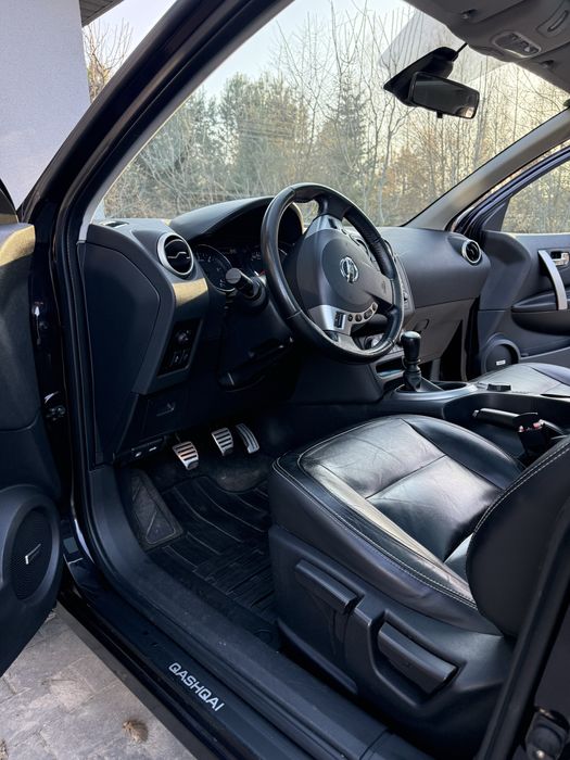 Nissan Qashqai J10