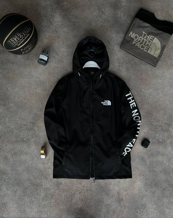 Чоловіча вітровка The North Face Premium