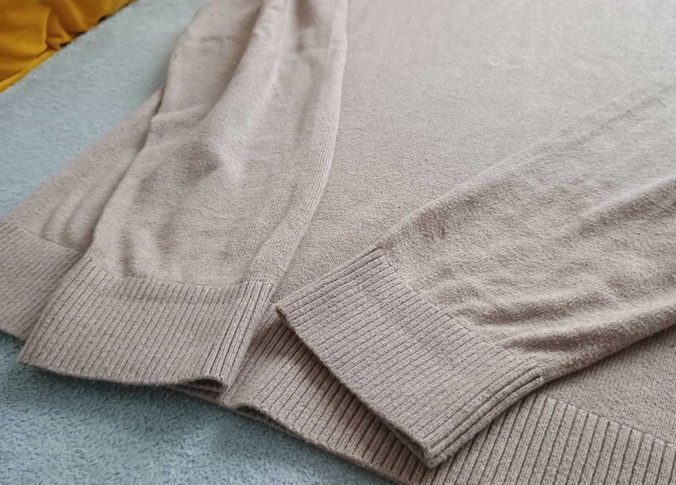 Męski sweterek Tommy Hilfiger pima cotton & cashmere rozmiar L, beżowy