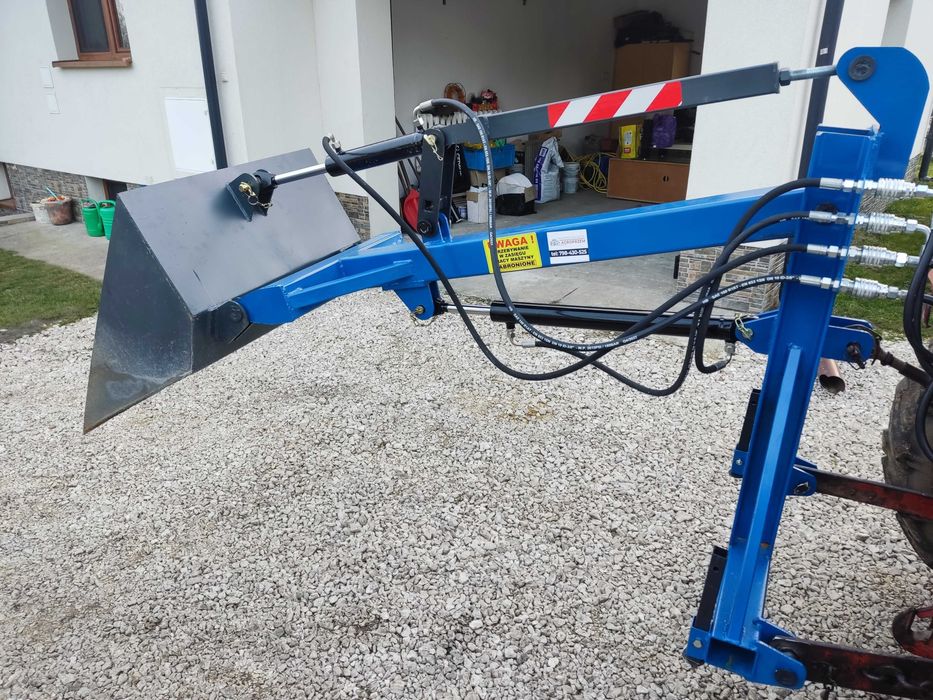 Solidny ładowacz hydrauliczny na tył ciągnika Nowy łycha transport